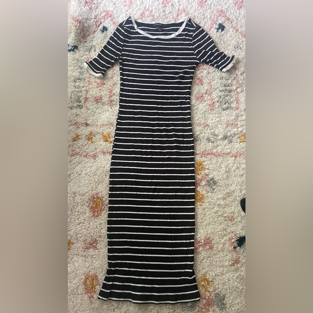 Forever 21 black white striped bodycon dress